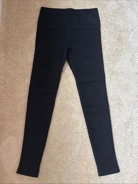 Fabletics seamless  High- Waisted Black Ribbed Leggings